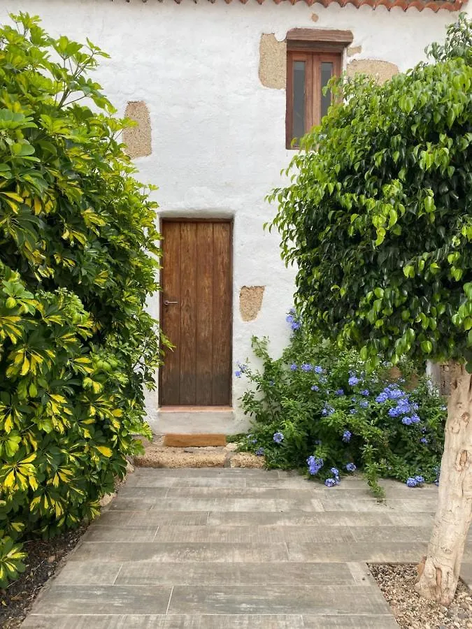 Holiday home Casaruralarona Villa Valle de San Lorenzo