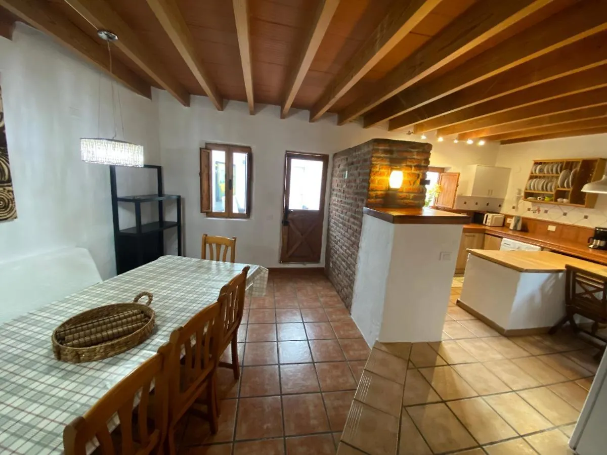 Holiday home Casaruralarona Villa Valle de San Lorenzo Spain